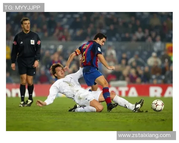 从街头少年到足球巨星的传奇旅程与奋斗故事