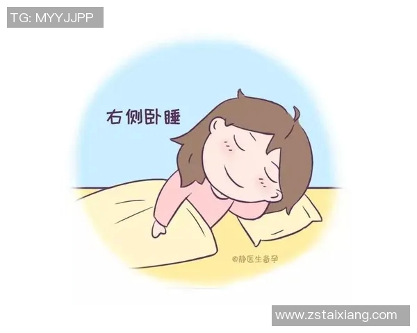 足球明星的睡姿动漫图展现他们的梦境与休息时光的可爱瞬间