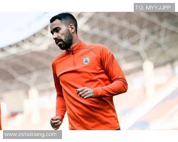 国足归化球员德尔加多的崛起与挑战：为中国足球注入新活力